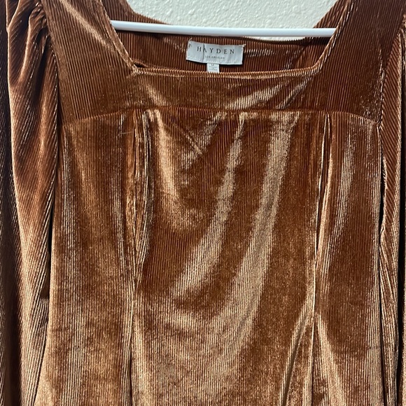 NWOT Hayden Brown Velvet Long Sleeve Bodysuit - Picture 2 of 5